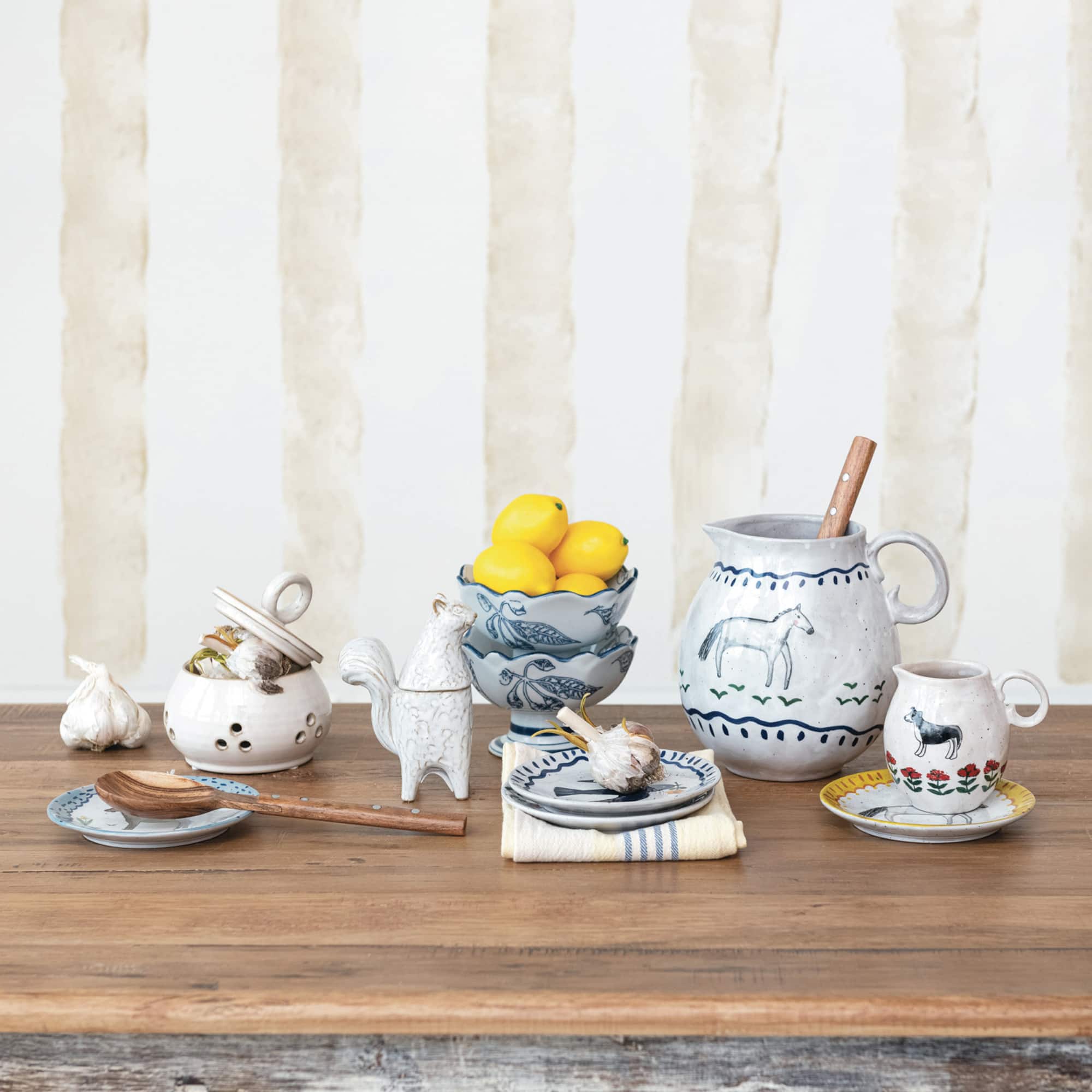 Hello Honey® 6" Enchanted Fauna Series Hand-Painted Stoneware Plate Set